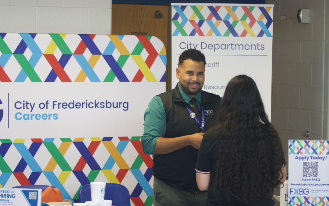 Vindman Hosts Federal Workforce Job & Resource Fair with over 1,000 attendees in Prince William County 